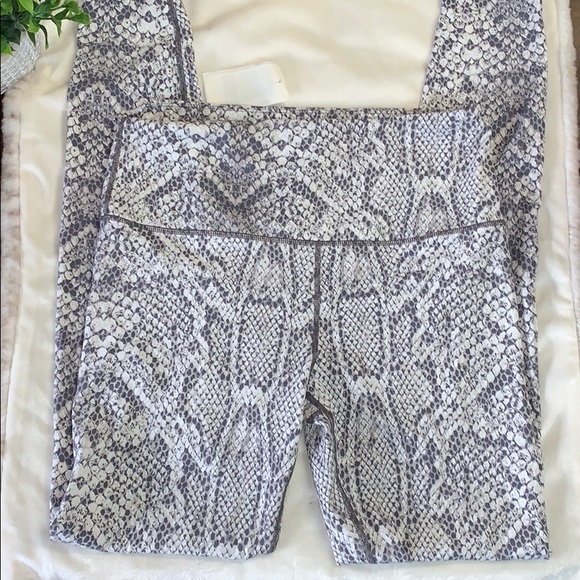 💖VARLEY Leggings💕 - Picture 2 of 2